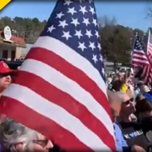 HUNDREDS of Michigan Patriots Rally For Restaurant Owner Who Was JAILED for Opening