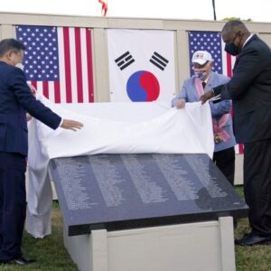 construction begins on wall of remembrance for korean war veterans